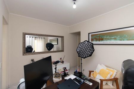 Casa à venda com 135m², 3 quartos e 2 vagasEscritório