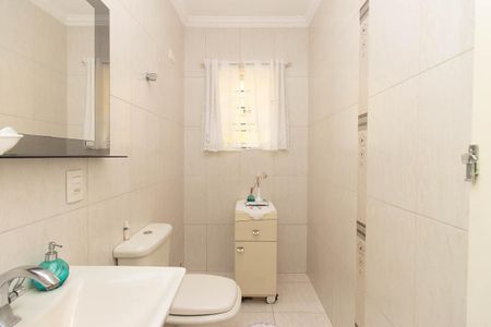 Casa à venda com 135m², 3 quartos e 2 vagasLavabo