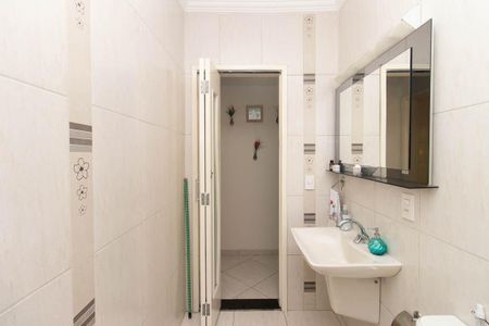 Casa à venda com 135m², 3 quartos e 2 vagasLavabo