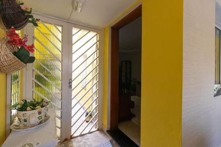 Casa à venda com 135m², 3 quartos e 2 vagasHall de entrada