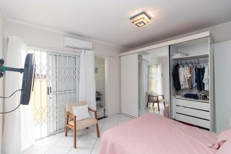 Casa à venda com 135m², 3 quartos e 2 vagasQuarto Suíte 1