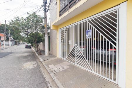 Casa à venda com 135m², 3 quartos e 2 vagasFachada