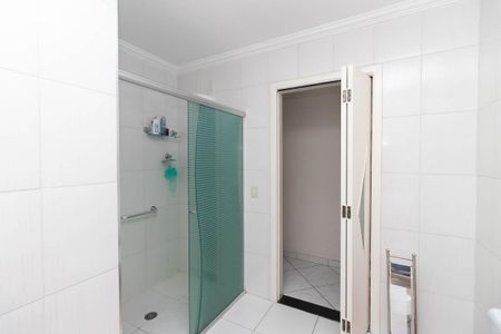 Casa à venda com 135m², 3 quartos e 2 vagasBanheiro da Suíte 2