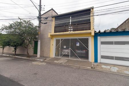 Casa à venda com 135m², 3 quartos e 2 vagasFachada
