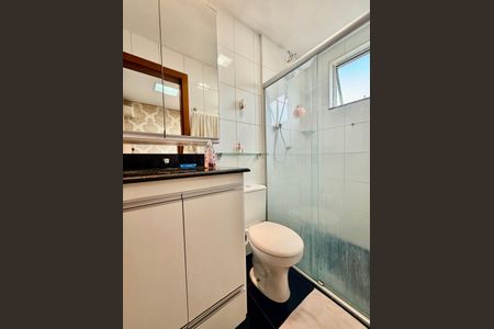 Apartamento à venda com 80m², 3 quartos e 2 vagasBanheiro