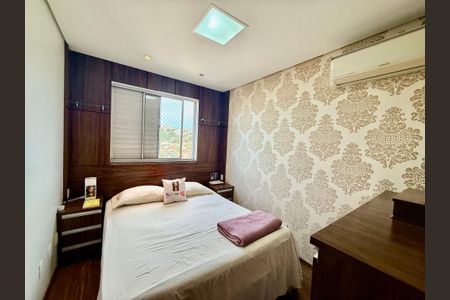 Apartamento à venda com 80m², 3 quartos e 2 vagasQuarto