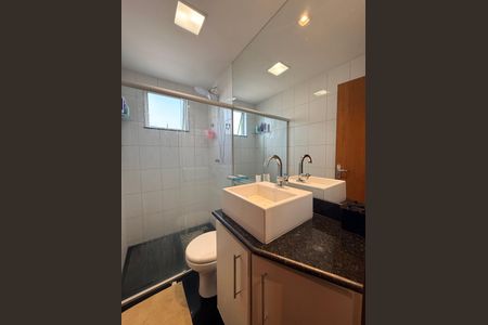 Apartamento à venda com 80m², 3 quartos e 2 vagasBanheiro