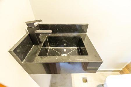 Casa para alugar com 156m², 3 quartos e 4 vagasBanheiro de serviço