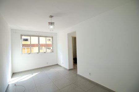 Sala de apartamento para alugar com 2 quartos, 55m² em Colégio, Rio de Janeiro