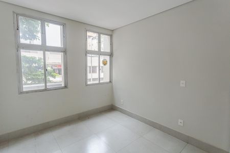 Apartamento para alugar com 64m², 2 quartos e sem vagaSuíte