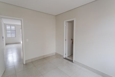 Apartamento para alugar com 64m², 2 quartos e sem vagaSuíte
