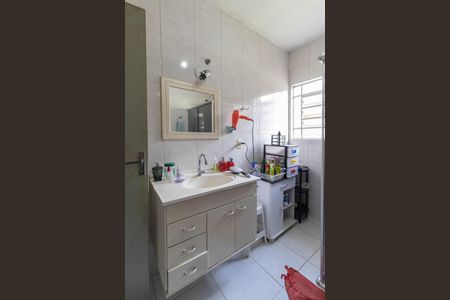 Casa à venda com 115m², 5 quartos e 1 vagaBanheiro