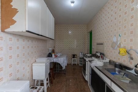 Casa à venda com 115m², 5 quartos e 1 vagaCasa 2 - Sala e Cozinha