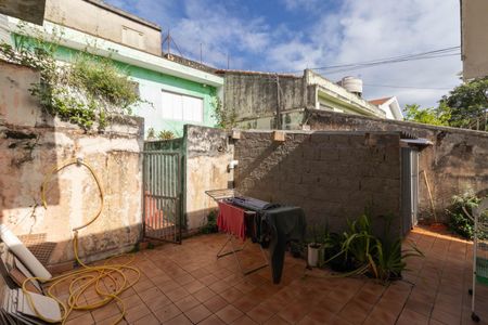 Casa à venda com 115m², 5 quartos e 1 vagaQuintal