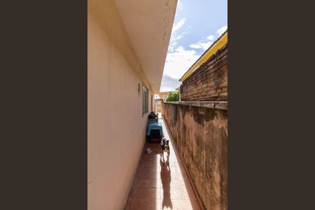 Casa à venda com 115m², 5 quartos e 1 vagaCorredor