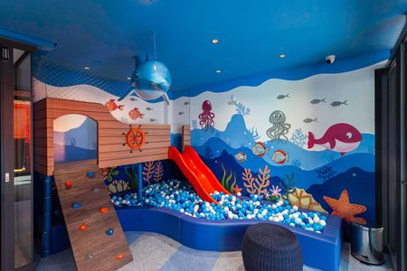 Apartamento à venda com 158m², 4 quartos e 4 vagas Apartamento à venda com 158m², 4 quartos e 4 vagasBrinquedoteca