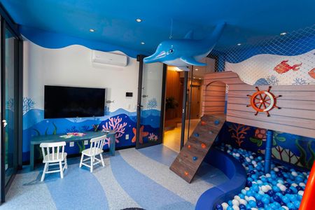 Apartamento à venda com 158m², 4 quartos e 4 vagas Apartamento à venda com 158m², 4 quartos e 4 vagasBrinquedoteca