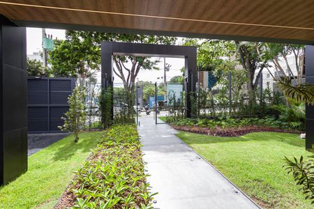 Apartamento à venda com 158m², 4 quartos e 4 vagas Apartamento à venda com 158m², 4 quartos e 4 vagasEntrada