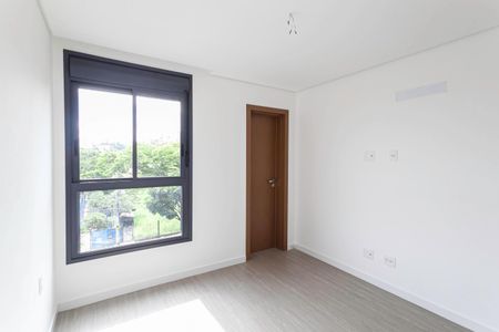 Apartamento à venda com 158m², 4 quartos e 4 vagas Apartamento à venda com 158m², 4 quartos e 4 vagasSemi suíte 1