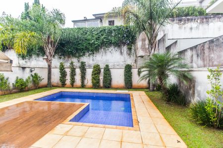 Casa de condomínio à venda com 320m², 4 quartos e 4 vagas Casa de condomínio à venda com 320m², 4 quartos e 4 vagasVista da Cozinha