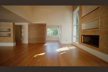 Casa à venda com 4 quartos, 400m² em Alphaville Conde II, Barueri