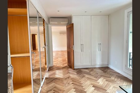 Casa à venda com 7 quartos, 696m² em Alphaville Residencial Um, Barueri