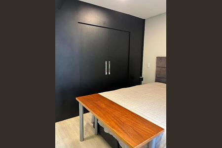 Casa à venda com 3 quartos, 180m² em Residencial Tambore III, Santana de Parnaíba