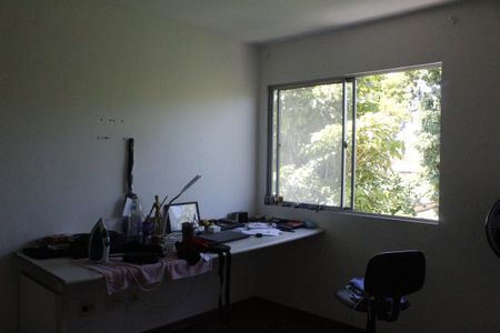 Casa de condomínio à venda com 150m², 4 quartos e 1 vagaQuarto 3