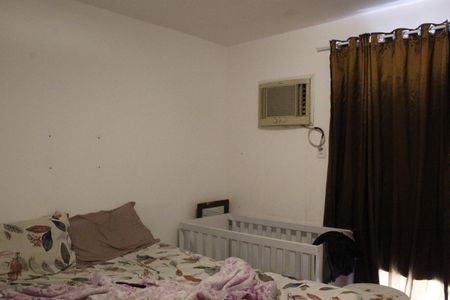 Casa de condomínio à venda com 150m², 4 quartos e 1 vagaQuarto Suíte 1