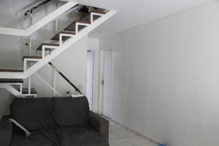 Casa de condomínio à venda com 150m², 4 quartos e 1 vagaSala