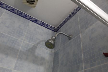 Casa de condomínio à venda com 150m², 4 quartos e 1 vagaBanheiro da Suíte 2