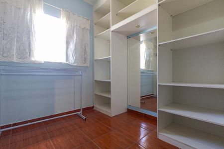 Casa para alugar com 299m², 5 quartos e 2 vagasCloset
