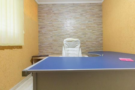 Casa para alugar com 299m², 5 quartos e 2 vagasEscritório