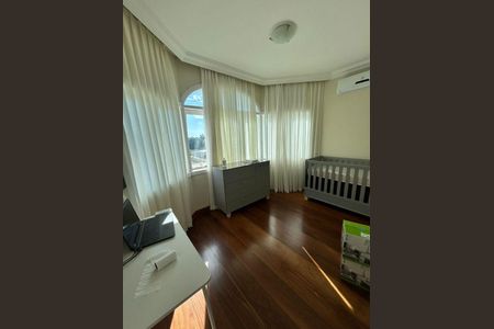 Casa à venda com 4 quartos, 435m² em Alphaville, Santana de Parnaíba