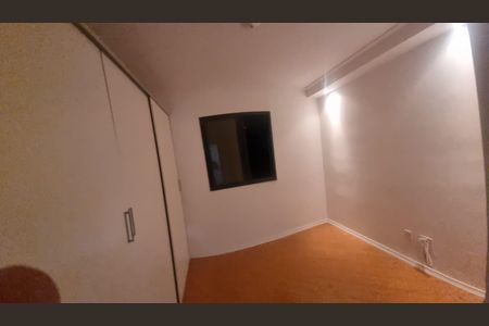 Apartamento à venda com 2 quartos, 60m² em Jardim Tupanci, Barueri