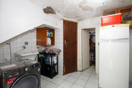 Casa à venda com 250m², 5 quartos e 2 vagas Casa à venda com 250m², 5 quartos e 2 vagasÁrea de Serviço