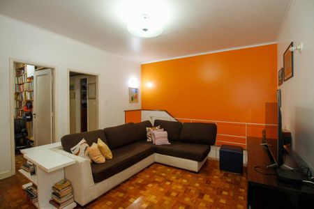 Casa à venda com 250m², 5 quartos e 2 vagas Casa à venda com 250m², 5 quartos e 2 vagasSala de Tv