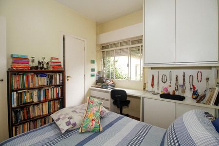 Casa à venda com 250m², 5 quartos e 2 vagas Casa à venda com 250m², 5 quartos e 2 vagasSuíte 1