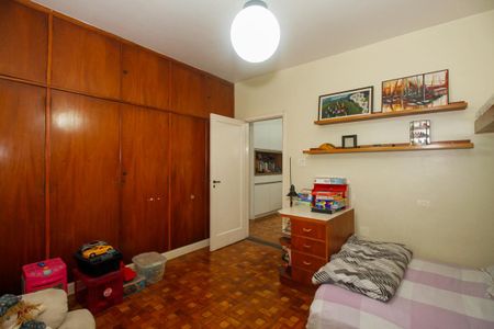 Casa à venda com 250m², 5 quartos e 2 vagas Casa à venda com 250m², 5 quartos e 2 vagasQuarto 1
