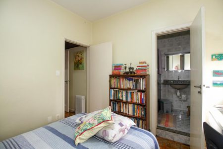 Casa à venda com 250m², 5 quartos e 2 vagas Casa à venda com 250m², 5 quartos e 2 vagasSuíte 1