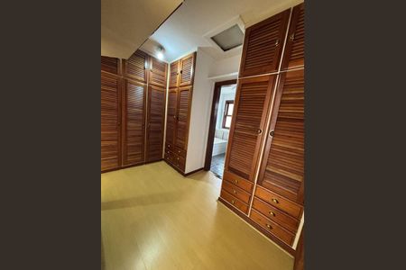 Casa à venda com 3 quartos, 338m² em Alphaville, Santana de Parnaíba