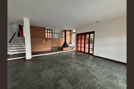 Casa à venda com 3 quartos, 338m² em Alphaville, Santana de Parnaíba