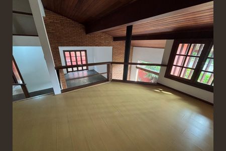 Casa à venda com 3 quartos, 338m² em Alphaville, Santana de Parnaíba