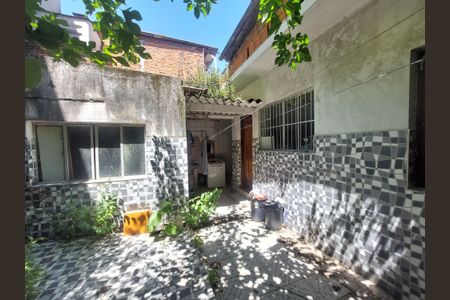 Casa à venda com 116m², 2 quartos e 1 vaga Casa à venda com 116m², 2 quartos e 1 vagaQuintal