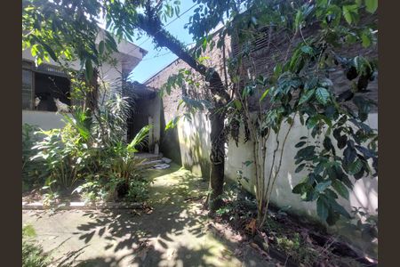 Casa à venda com 116m², 2 quartos e 1 vaga Casa à venda com 116m², 2 quartos e 1 vagaJardim