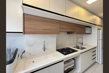 Apartamento à venda com 45m², 2 quartos e 1 vagaÁrea de Serviço