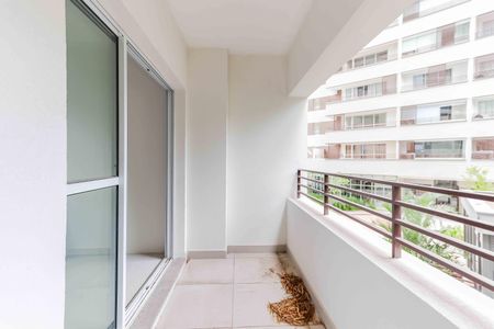 Varanda de kitnet/studio à venda com 1 quarto, 32m² em Butantã, São Paulo