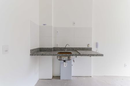Studio à venda com 32m², 1 quarto e sem vaga Studio à venda com 32m², 1 quarto e sem vagaSala / Cozinha