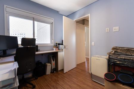 Quarto de apartamento à venda com 3 quartos, 100m² em Parque Industrial Tomas Edson, São Paulo