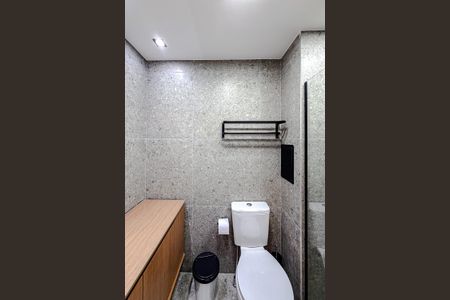 Banheiro Social de kitnet/studio para alugar com 1 quarto, 24m² em Vila Mariana, São Paulo